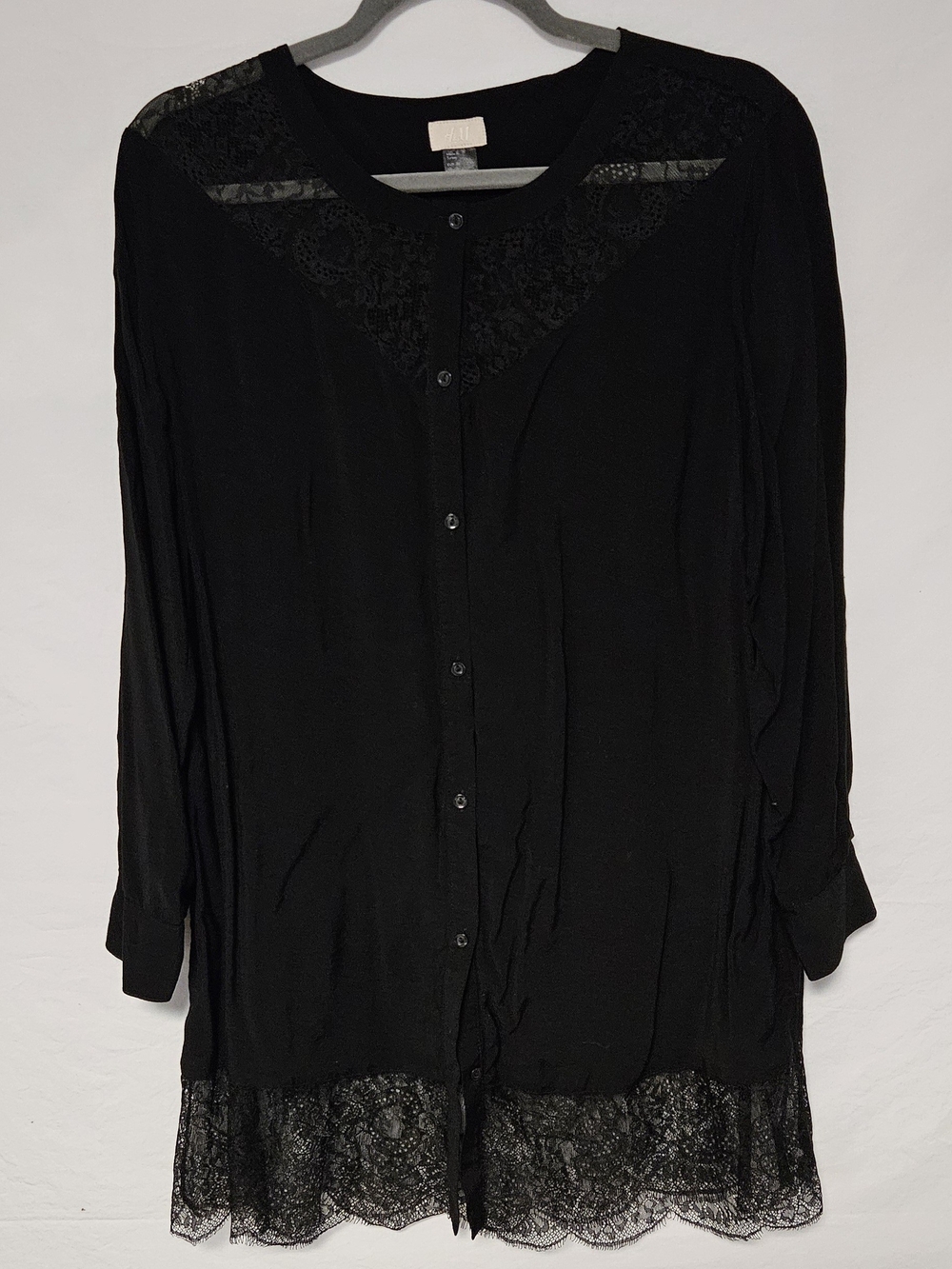 H&M Women's Black Button Front Lace Trim Blouse Tunic Relaxed Fit Size 6